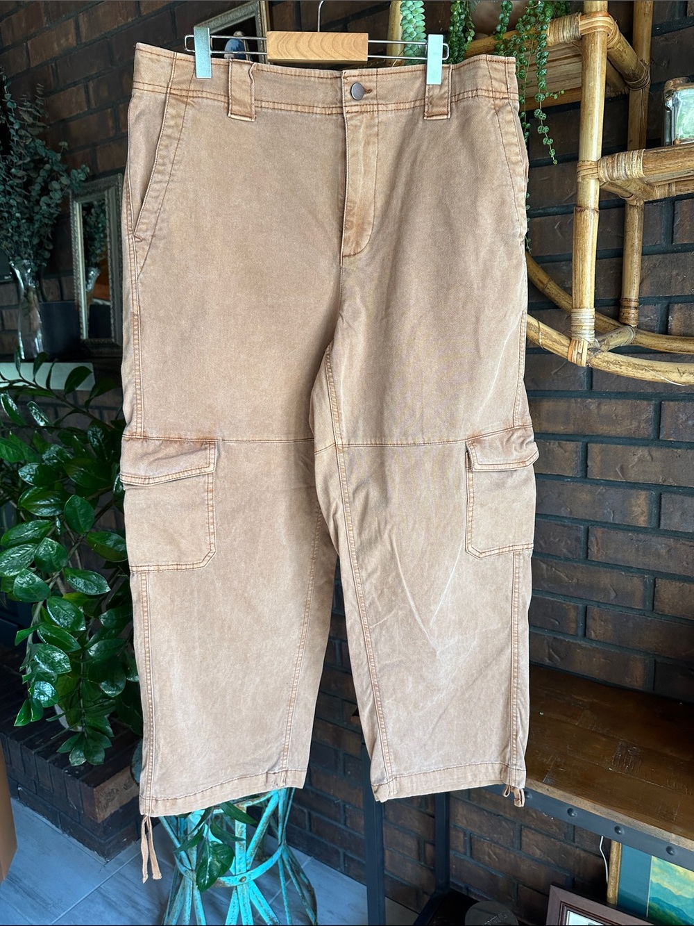 Old navy cargo pants